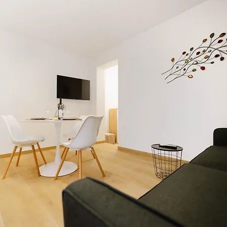 Anna Apartment