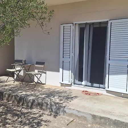 Apartment Anna Zadar